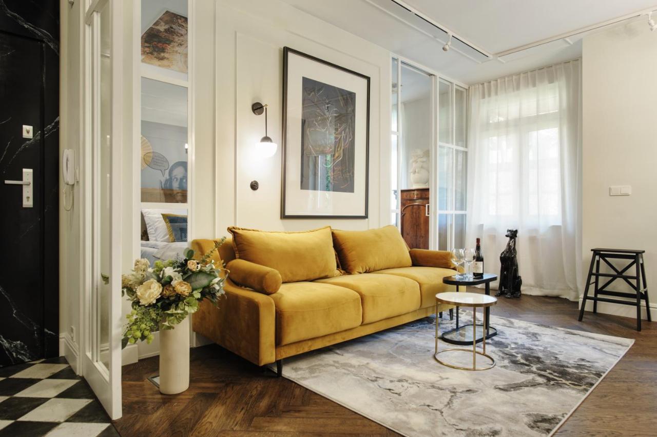 Witkacownia Apartament Z Parkingiem Торунь Экстерьер фото