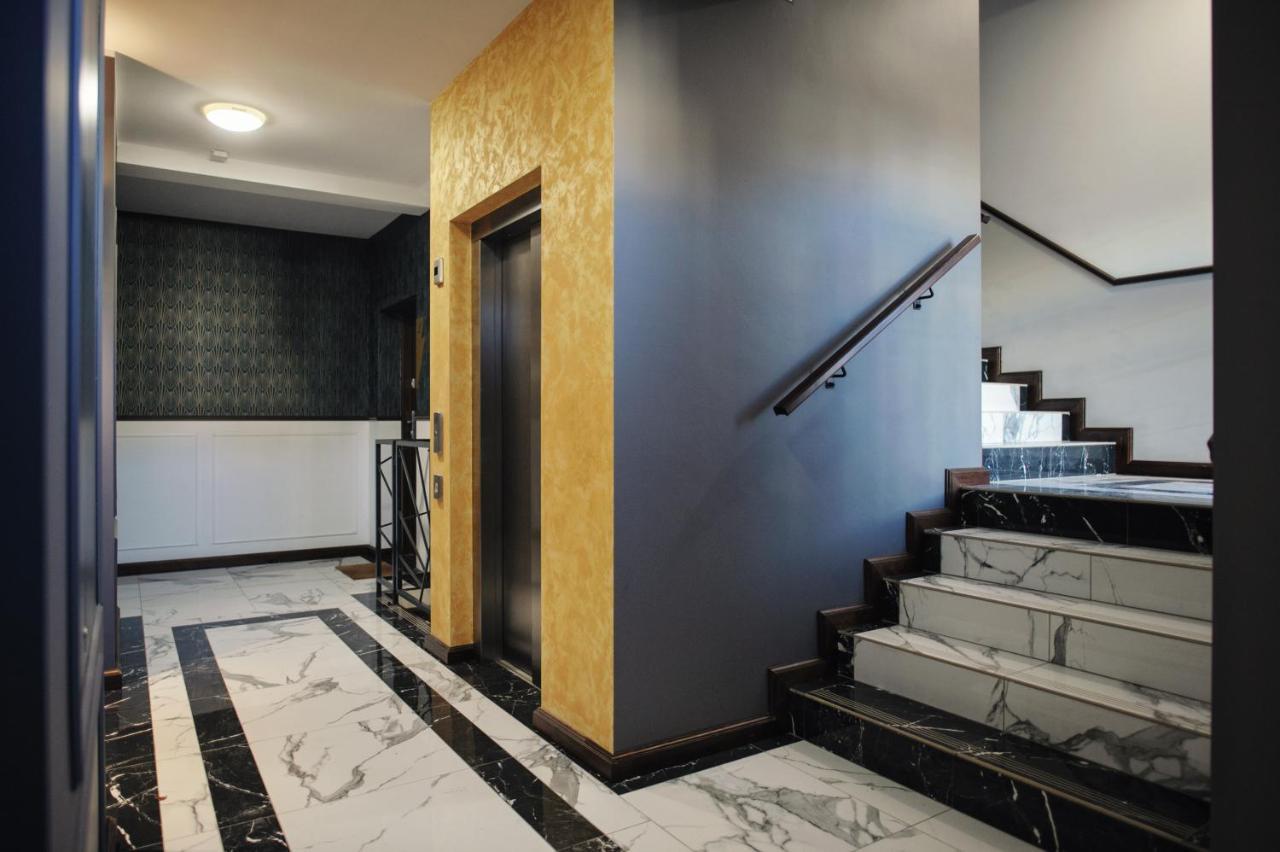 Witkacownia Apartament Z Parkingiem Торунь Экстерьер фото